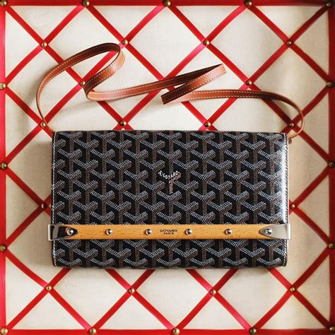 goyard box clutch price|Goyard clutch bag.